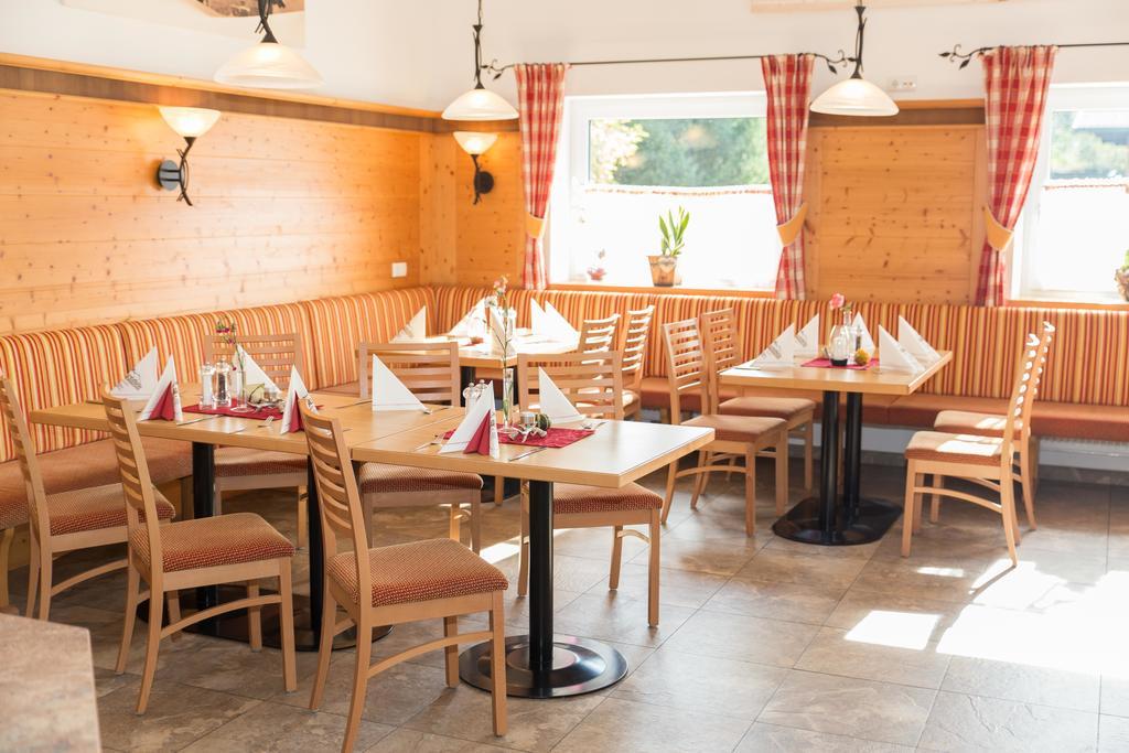 Landgasthof Alpenblick Altenmarkt im Pongau Exterior foto